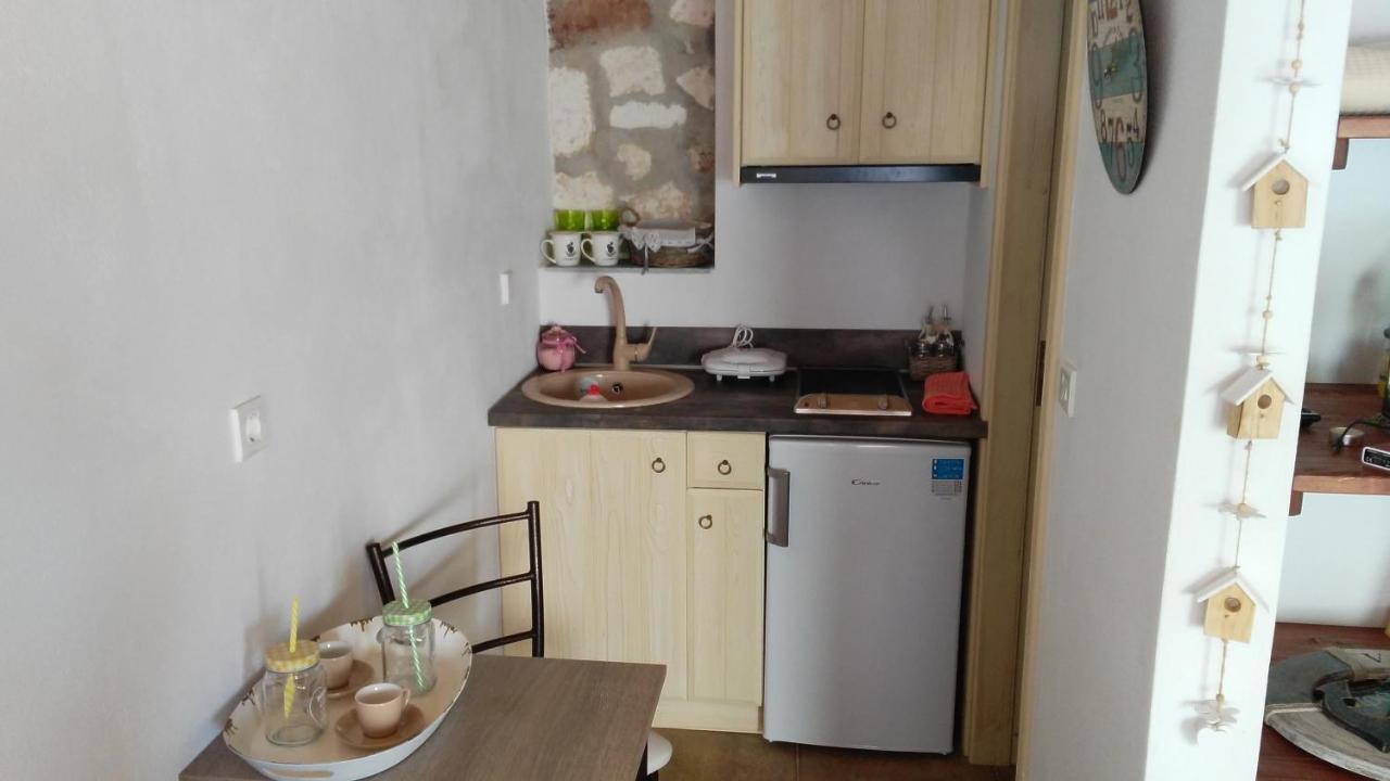 Argento Apartment Kimolos Exterior photo